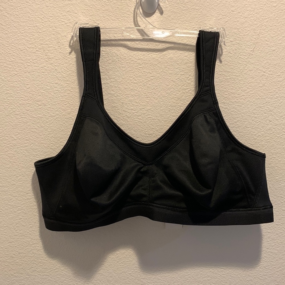NWT Playtex Womens Black adjustable strap&hook bra. Size 40C.‌‌‌‌